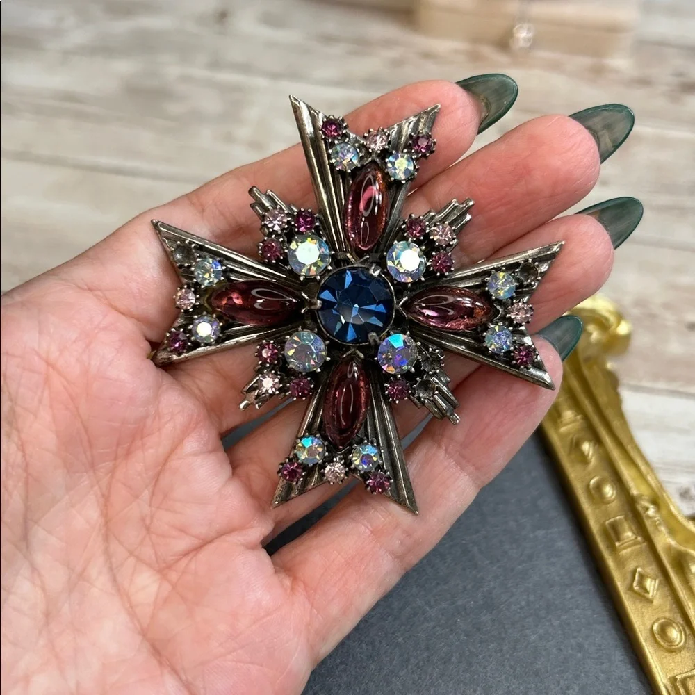 Vintage Florenza Maltese Cross pendant brooch missing rhinestones